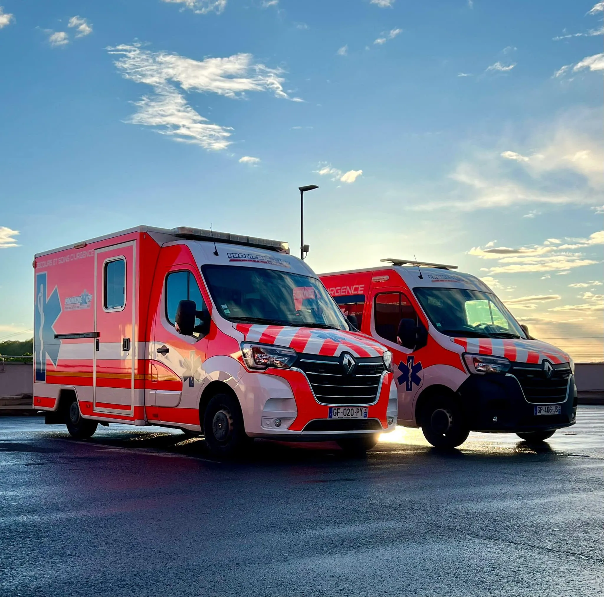 Ambulance MS22 prête pour mission longue distance dans les Côtes-d’Armor - Promedic